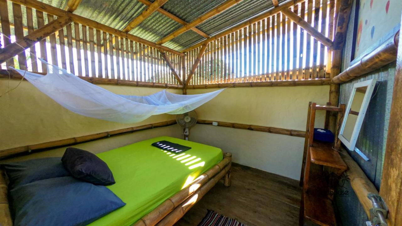 The Mudhouse Hostel Mompiche Exterior foto