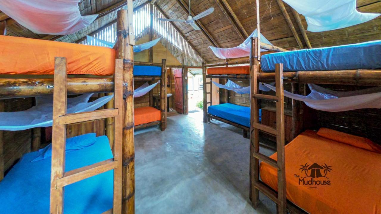 The Mudhouse Hostel Mompiche Exterior foto