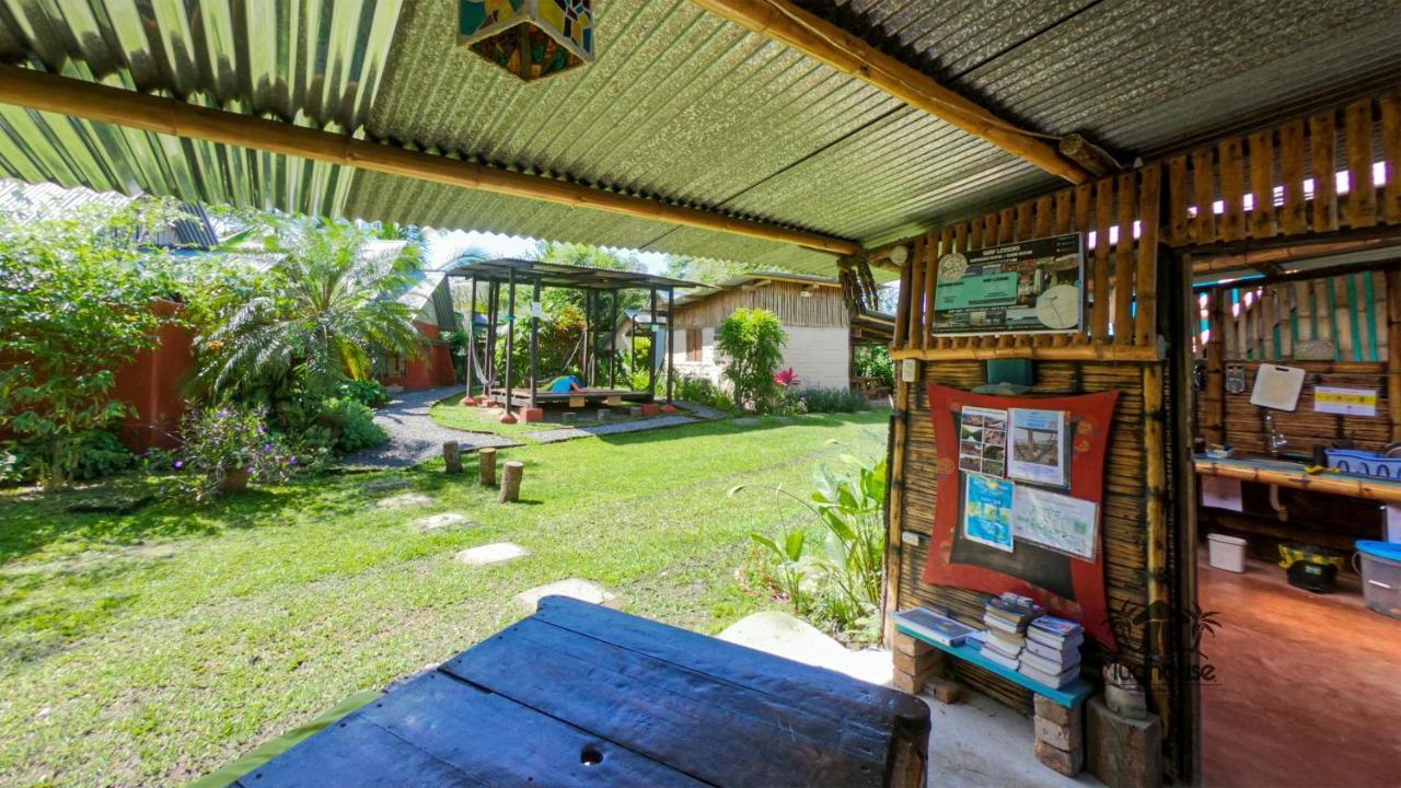 The Mudhouse Hostel Mompiche Exterior foto