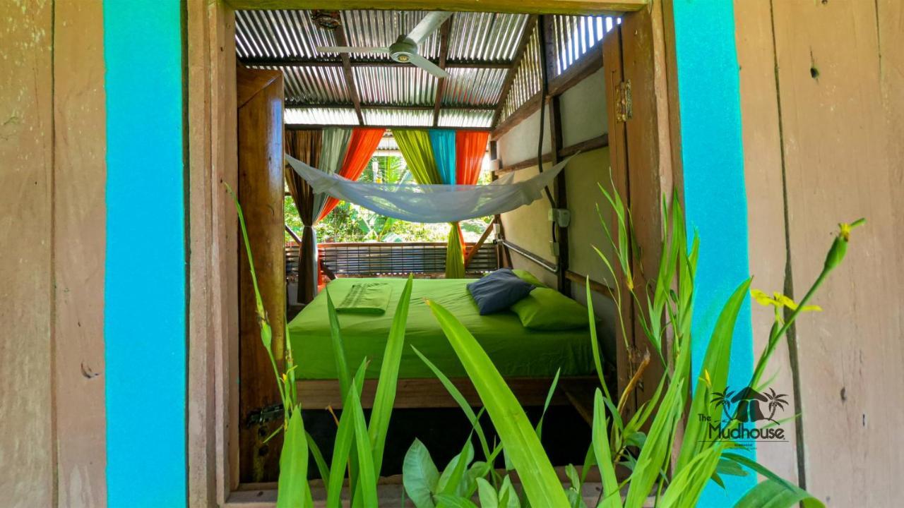 The Mudhouse Hostel Mompiche Exterior foto