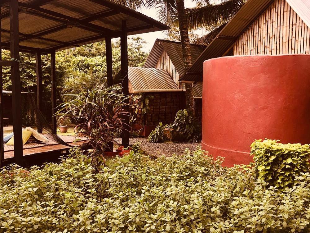 The Mudhouse Hostel Mompiche Exterior foto